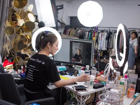 Bán hàng online từ 2026: Không còn thuế khoán, sàn thu hộ nhưng chưa chắc xong nghĩa vụ