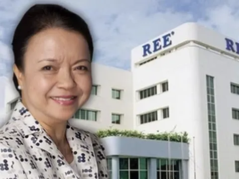 REE đều đặn trả hơn 163 tỷ tiền lãi trái phiếu, lộ thêm biến động nhân sự cấp cao